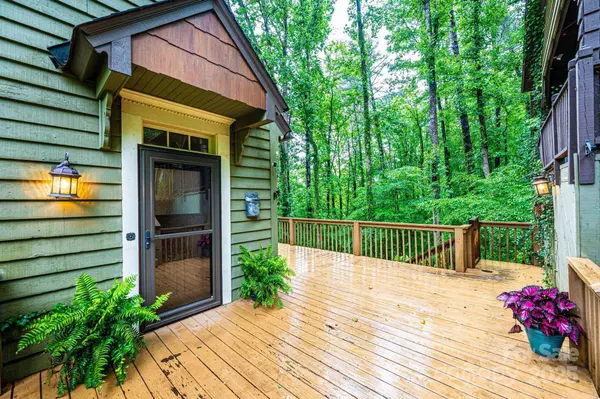 809 Westminster CIR SW, Lenoir, NC 28645