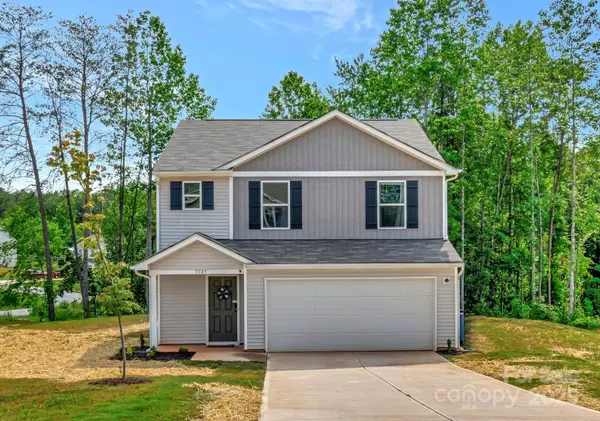 3305 Rian DR #18, Lenoir, NC 28645