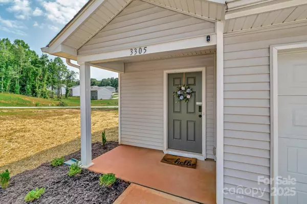 3305 Rian DR #18, Lenoir, NC 28645