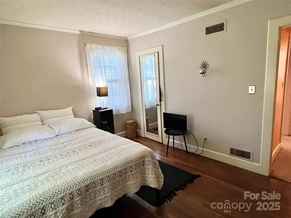 511 Westview ST SW, Lenoir, NC 28645