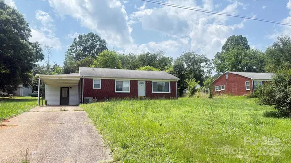 1073 Springdale DR, Maiden, NC 28650