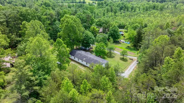 4375 Fox RD, Lenoir, NC 28645