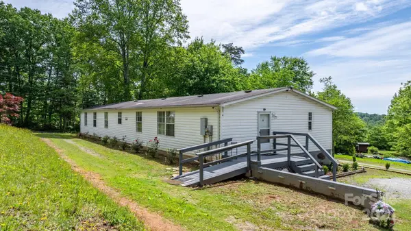 4375 Fox RD, Lenoir, NC 28645