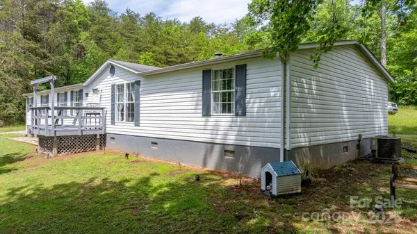 4375 Fox RD, Lenoir, NC 28645