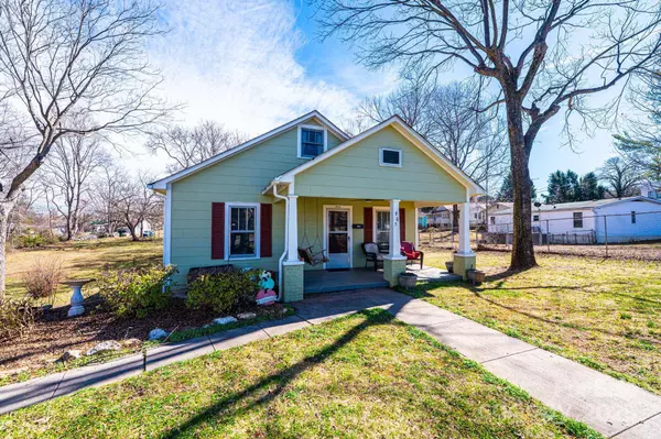 905 Orchard ST SW, Valdese, NC 28690