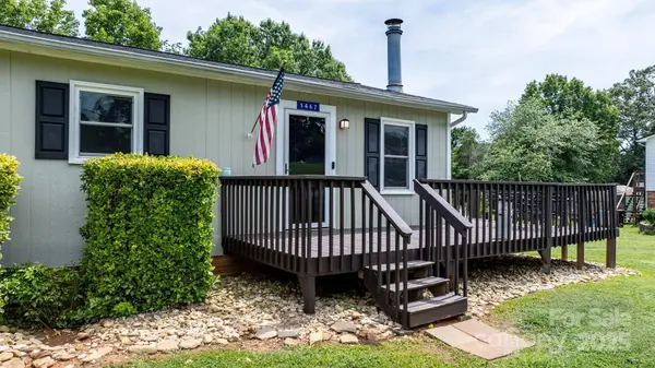 1467 Conway DR, Granite Falls, NC 28630