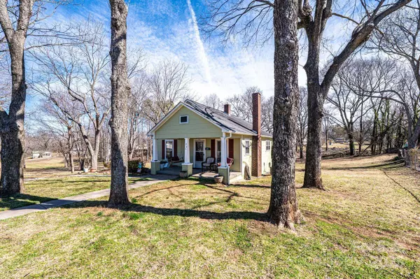 905 Orchard ST SW, Valdese, NC 28690