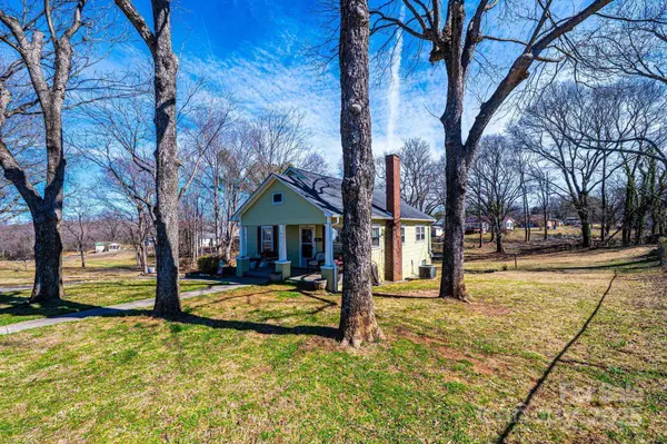 905 Orchard ST SW, Valdese, NC 28690