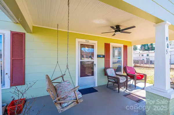 905 Orchard ST SW, Valdese, NC 28690