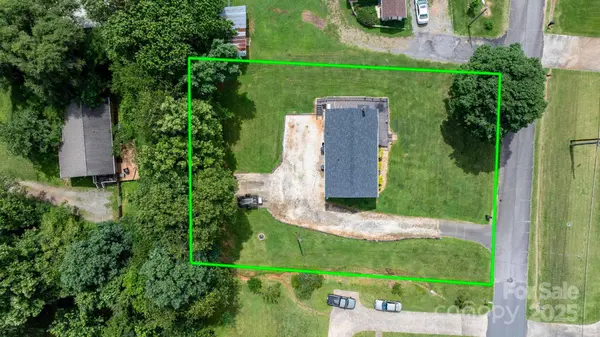 1467 Conway DR, Granite Falls, NC 28630