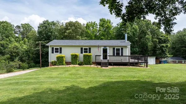 1467 Conway DR, Granite Falls, NC 28630