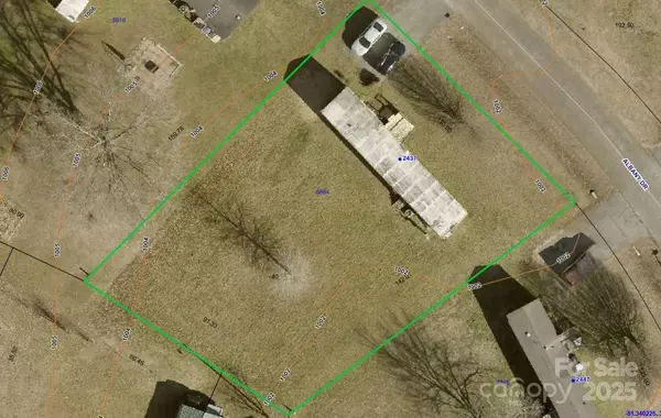 2437 Albany DR, Newton, NC 28658