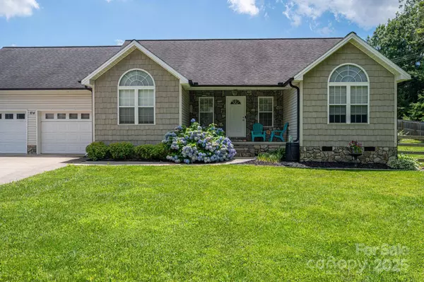 104 Nottingham DR, Maiden, NC 28650