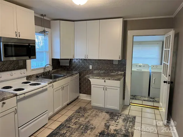 706 13th ST SW, Hickory, NC 28602