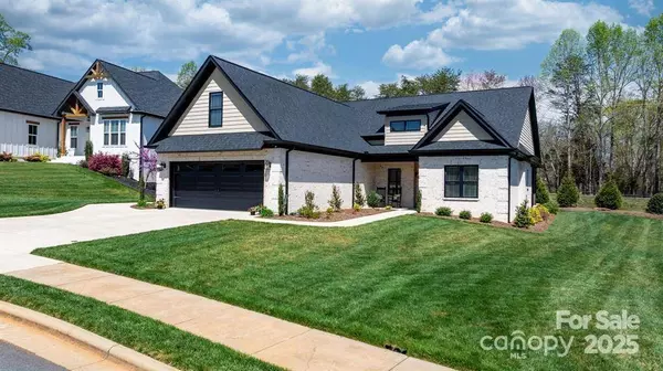 4210 Holly CIR NE, Conover, NC 28613