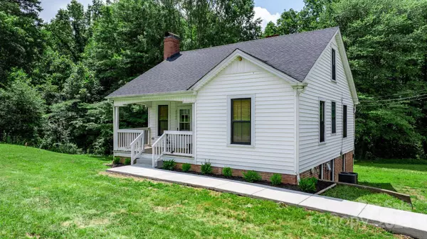 2704 Kool Park RD NE, Hickory, NC 28601