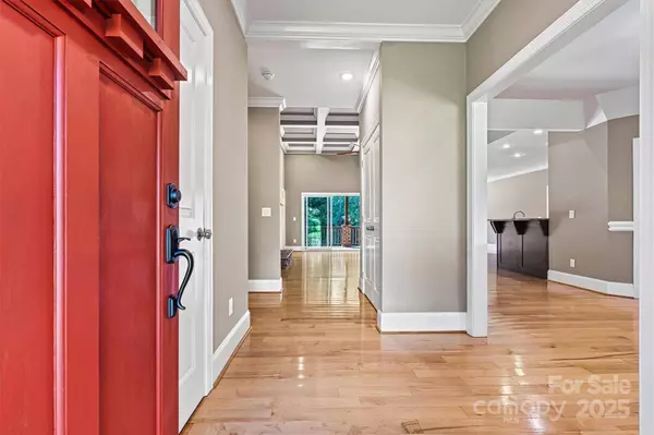 3450 4th Street BLVD NW, Hickory, NC 28601