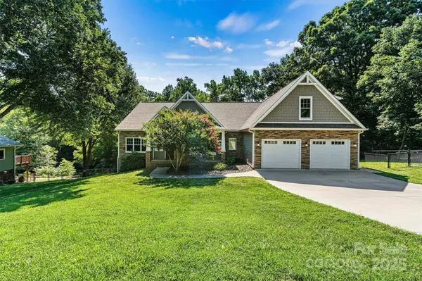 3450 4th Street BLVD NW, Hickory, NC 28601