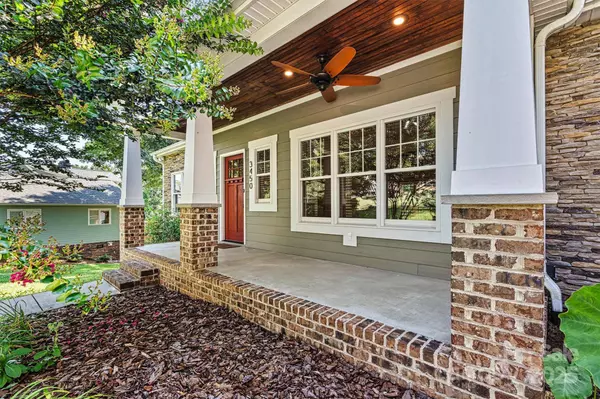 3450 4th Street BLVD NW, Hickory, NC 28601