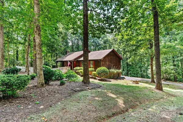 1408 Kensington CIR, Newton, NC 28658