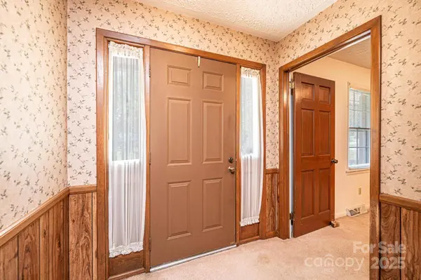 3781 Dover ST, Claremont, NC 28610