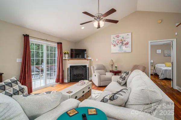 515 E Carpenter ST, Maiden, NC 28650