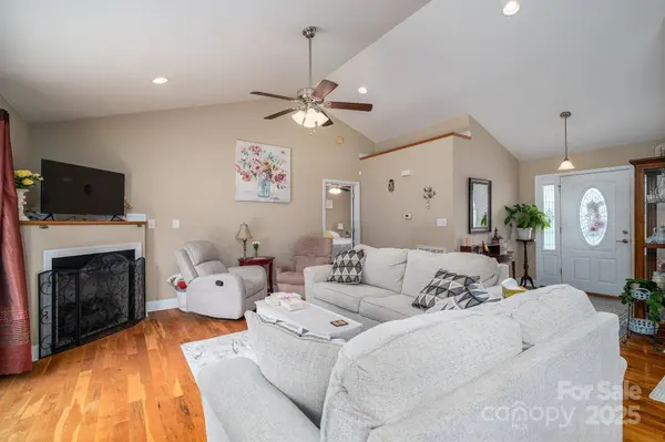 515 E Carpenter ST, Maiden, NC 28650