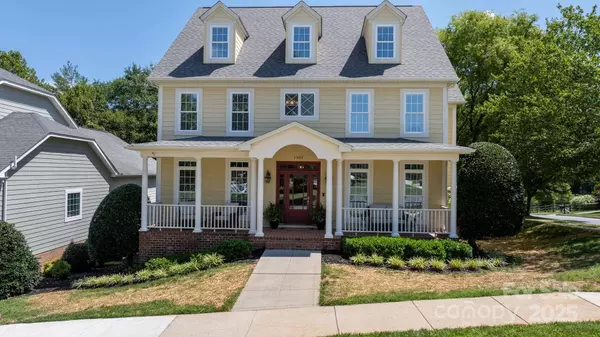 1902 4th Street CT NW, Hickory, NC 28601