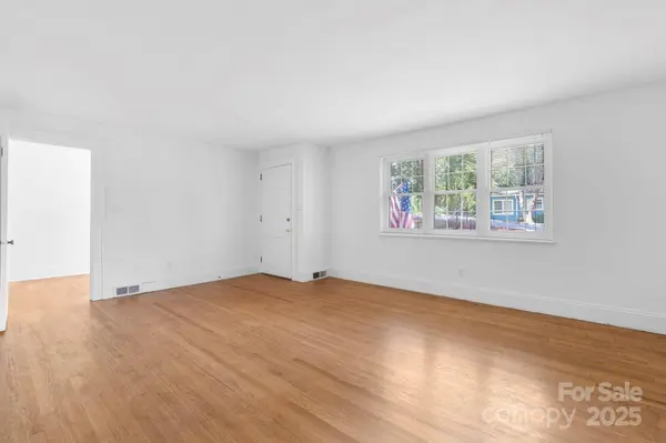 43 Forest AVE, Granite Falls, NC 28630