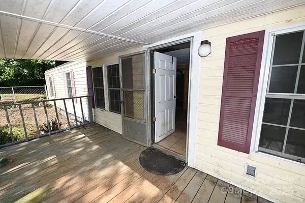 2334 Rainbow Heights CIR, Lenoir, NC 28645