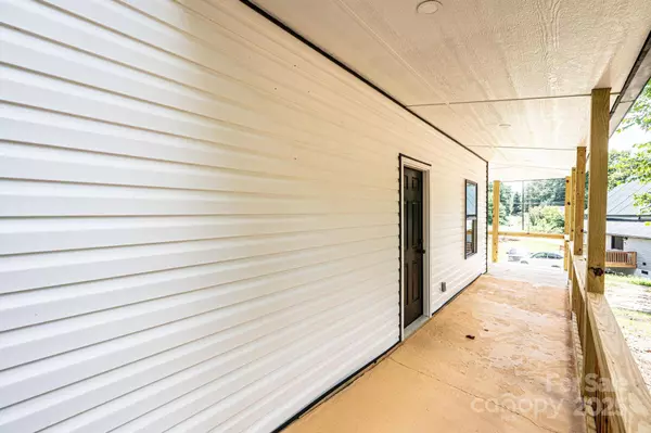 204 Hickory ST #A, Granite Falls, NC 28630