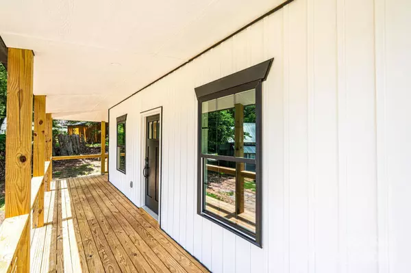 204 Hickory ST #A, Granite Falls, NC 28630