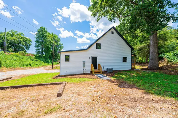 204 Hickory ST #A, Granite Falls, NC 28630