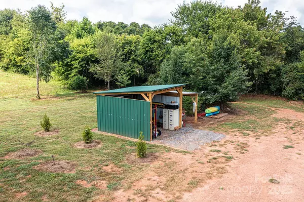 2169 Finger Bridge RD, Hickory, NC 28602