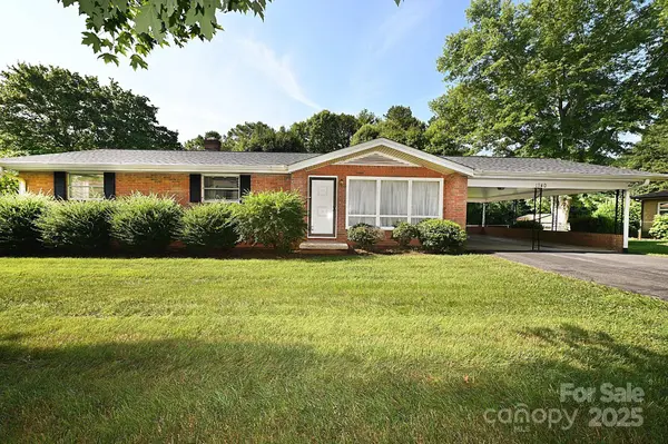 1740 23rd Avenue LN NE, Hickory, NC 28601