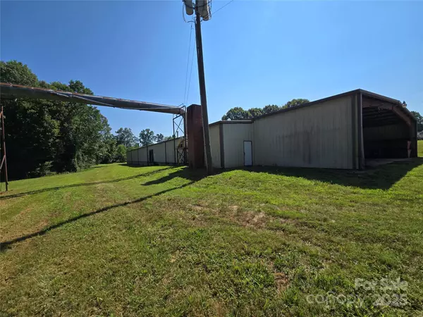 5485 Herman RD #2, Claremont, NC 28610