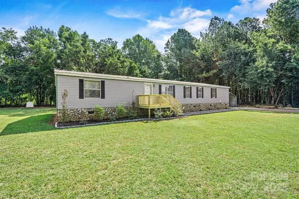 2800 N Brushwood CIR, Newton, NC 28658