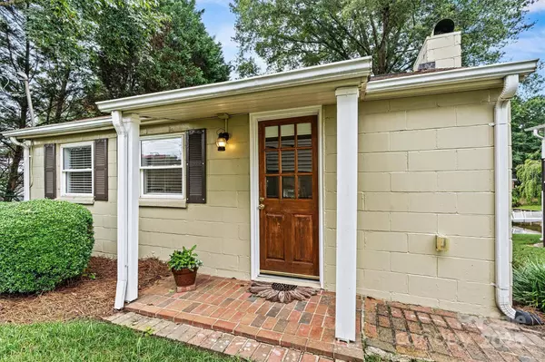 510 Ben Eller LN, Taylorsville, NC 28681