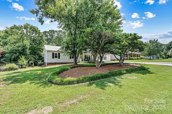 1328 32nd Street CT NE, Conover, NC 28613