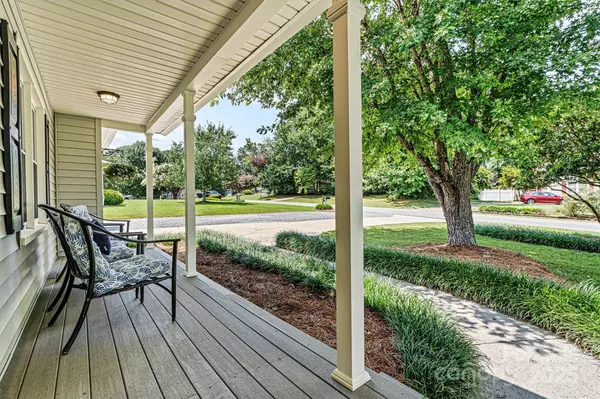 1328 32nd Street CT NE, Conover, NC 28613