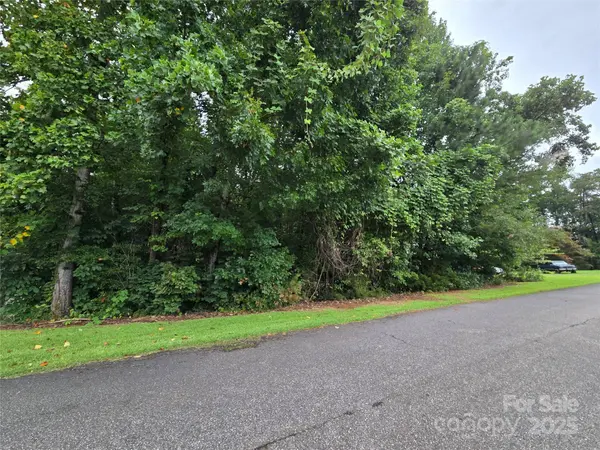 000 Ethel LN, Statesville, NC 28625