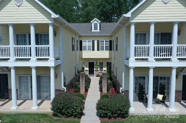 1384 21st AVE NE, Hickory, NC 28601