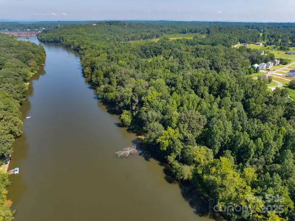 172 Pumice DR #18, Statesville, NC 28625