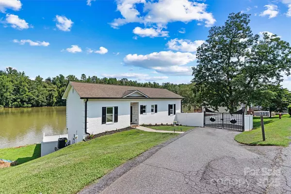 209 Catawba AVE, Hickory, NC 28601