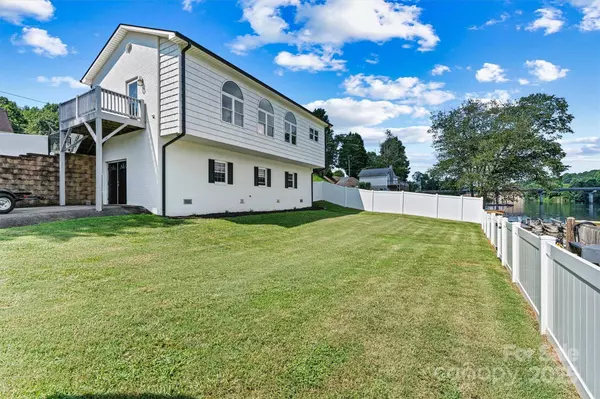 209 Catawba AVE, Hickory, NC 28601