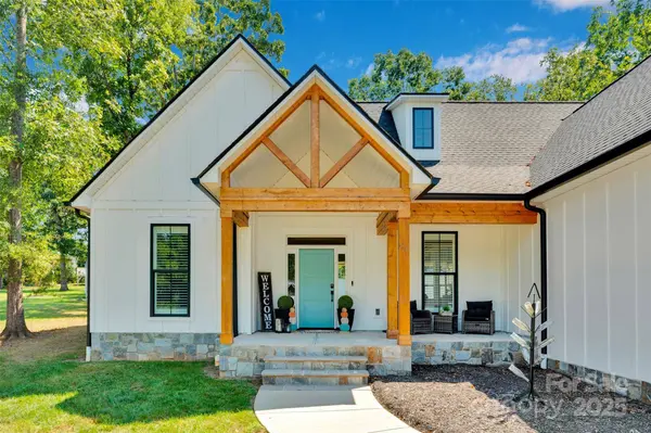 2754 Emperor ST, Claremont, NC 28610