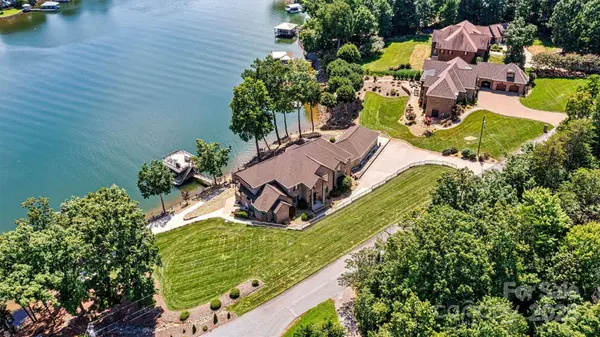 4202 54th AVE NE, Hickory, NC 28601