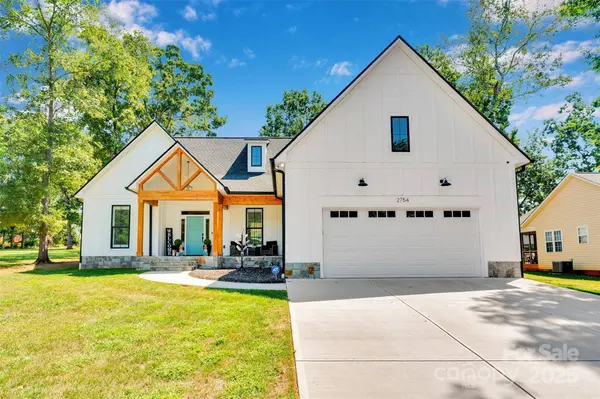 2754 Emperor ST, Claremont, NC 28610