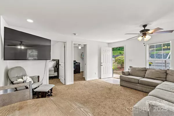 428 Folk ST NW, Lenoir, NC 28645