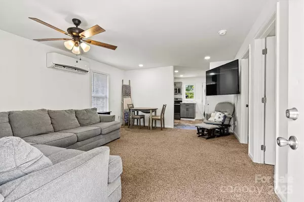 428 Folk ST NW, Lenoir, NC 28645